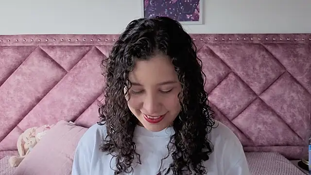 Charlotte  Miller online show from 09/26/25, 11:25