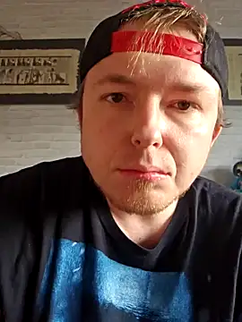 Snapshot of Lucieldark chatting on 01/21/25, 03:10 Lucieldark online show from 01/21/25, 03:10