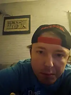 Snapshot of Lucieldark chatting on 01/24/25, 04:17 Lucieldark online show from 01/24/25, 04:17