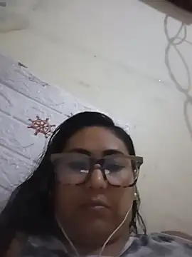 Snapshot of acuarela chatting on 01/11/25, 05:07 acuarela online show from 01/11/25, 05:07