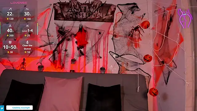 catalehia moonlight online show from 10/22/25, 11:10