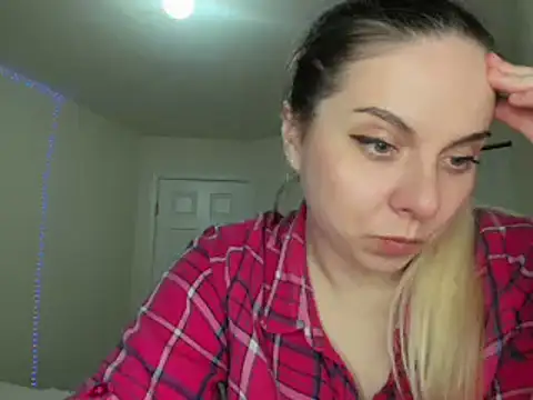 HappyIva online show from 02/26/25, 08:04