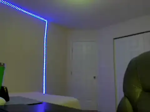 HappyIva online show from 03/04/25, 07:08