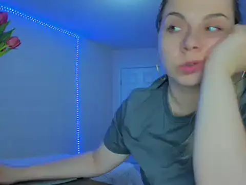 HappyIva online show from 03/10/25, 06:59