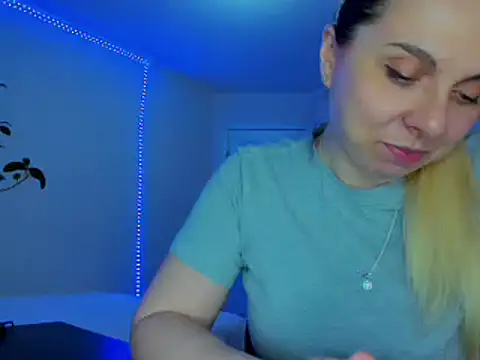 HappyIva online show from 03/16/25, 01:17