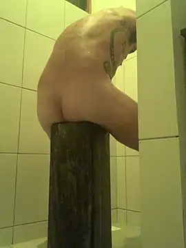 Snapshot of GoloZeusMax chatting on 01/17/25, 05:53 GoloZeusMax online show from 01/17/25, 05:53