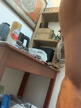 Snapshot of GoloZeusMax chatting on 10/17/25, 11:51 GoloZeusMax online show from 10/17/25, 11:51