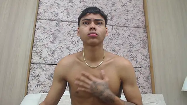 adam piarse01 online show from 02/25/26, 05:17