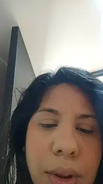 Snapshot of downsonMia chatting on 06/21/26, 01:24 downsonMia online show from 06/21/26, 01:24