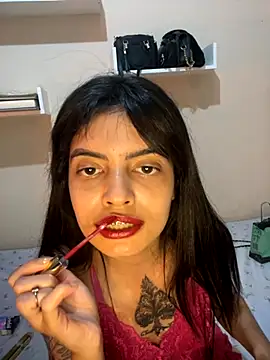 Snapshot of LawrencyLarry chatting on 12/04/25, 11:24 LawrencyLarry online show from 12/04/25, 11:24