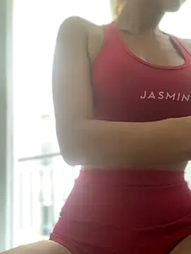 Snapshot of Samantha_bigboobs chatting on 11/10/25, 07:46 Samantha bigboobs online show from 11/10/25, 07:46