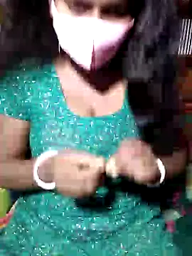 Snapshot of YERY_HOT chatting on 01/23/25, 06:28 YERY HOT online show from 01/23/25, 06:28