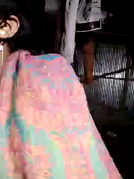 Snapshot of YERY_HOT chatting on 01/27/25, 10:38 YERY HOT online show from 01/27/25, 10:38