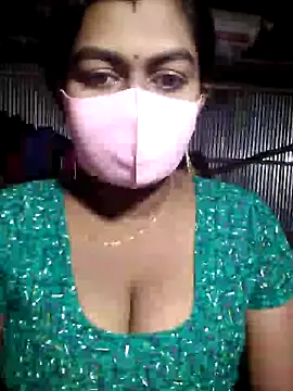 Snapshot of YERY_HOT chatting on 01/31/25, 10:20 YERY HOT online show from 01/31/25, 10:20