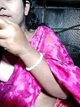 Snapshot of YERY_HOT chatting on 02/11/25, 08:20 YERY HOT online show from 02/11/25, 08:20