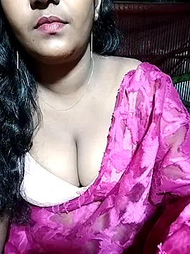 Snapshot of YERY_HOT chatting on 02/15/25, 08:43 YERY HOT online show from 02/15/25, 08:43