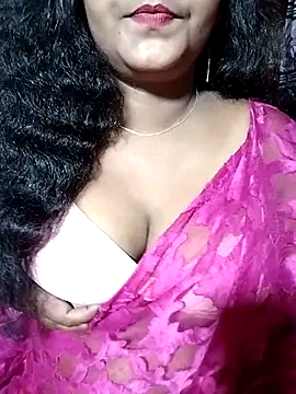 Snapshot of YERY_HOT chatting on 03/04/25, 05:45 YERY HOT online show from 03/04/25, 05:45