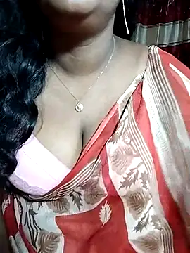 Snapshot of YERY_HOT chatting on 03/05/25, 06:45 YERY HOT online show from 03/05/25, 06:45