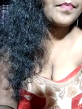 Snapshot of YERY_HOT chatting on 03/17/25, 05:38 YERY HOT online show from 03/17/25, 05:38