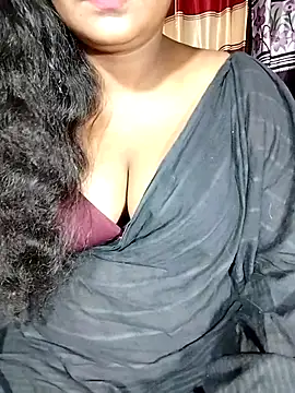 Snapshot of YERY_HOT chatting on 10/02/25, 05:42 YERY HOT online show from 10/02/25, 05:42