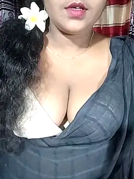 Snapshot of YERY_HOT chatting on 10/04/25, 06:06 YERY HOT online show from 10/04/25, 06:06