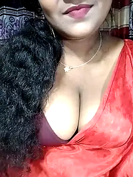 Snapshot of YERY_HOT chatting on 10/30/25, 05:35 YERY HOT online show from 10/30/25, 05:35