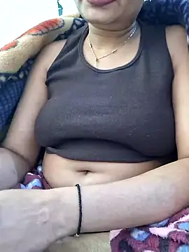 Snapshot of Tanu-Call-Me chatting on 01/13/25, 09:41 Tanu-Call-Me online show from 01/13/25, 09:41