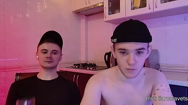 Snapshot of michael_sexdevil chatting on 01/07/25, 12:20 michael sexdevil online show from 01/07/25, 12:20