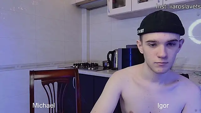 Snapshot of michael_sexdevil chatting on 01/18/25, 03:49 michael sexdevil online show from 01/18/25, 03:49