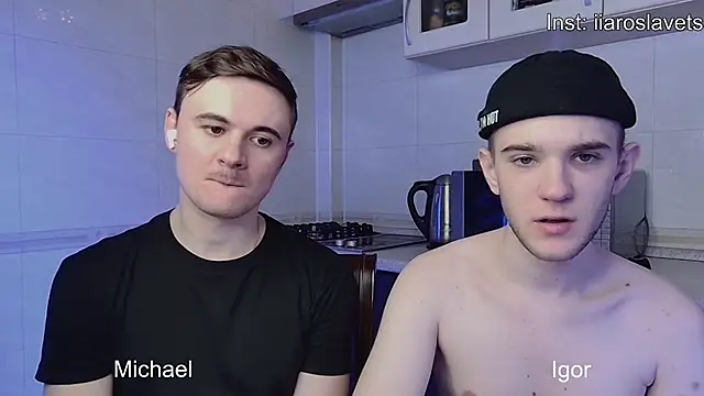 Snapshot of michael_sexdevil chatting on 01/25/25, 04:24 michael sexdevil online show from 01/25/25, 04:24