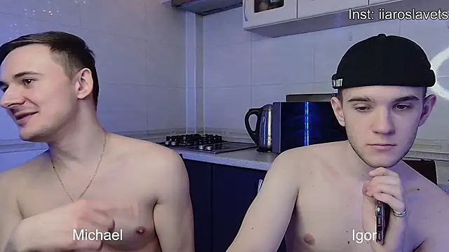 Snapshot of michael_sexdevil chatting on 01/25/25, 07:28 michael sexdevil online show from 01/25/25, 07:28