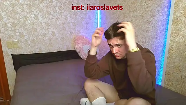 Snapshot of michael_sexdevil chatting on 02/23/25, 12:37 michael sexdevil online show from 02/23/25, 12:37