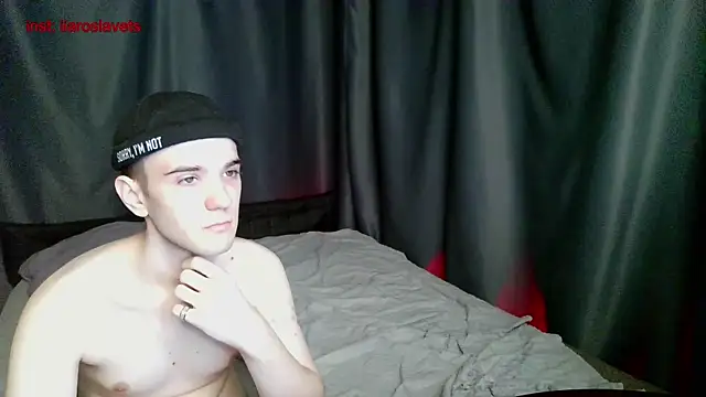 Snapshot of michael_sexdevil chatting on 03/21/25, 07:13 michael sexdevil online show from 03/21/25, 07:13