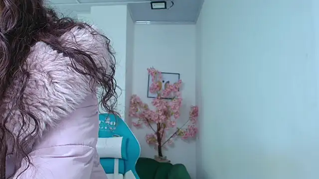 Snapshot of Arianna_sweeet chatting on 03/28/26, 03:28 Arianna sweeet online show from 03/28/26, 03:28