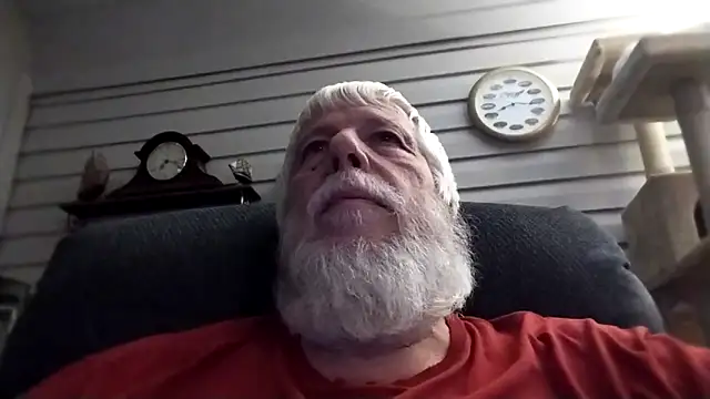 Snapshot of Futura_intx chatting on 04/19/26, 01:16 Futura intx online show from 04/19/26, 01:16
