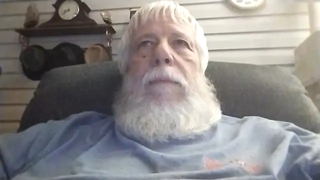 Snapshot of Futura_intx chatting on 05/01/26, 02:38 Futura intx online show from 05/01/26, 02:38
