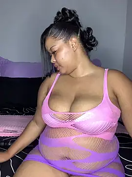 Snapshot of sexytinashe21 chatting on 03/18/26, 08:23 sexytinashe21 online show from 03/18/26, 08:23