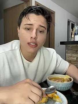 Thom Ohtani online show from 01/07/25, 02:20