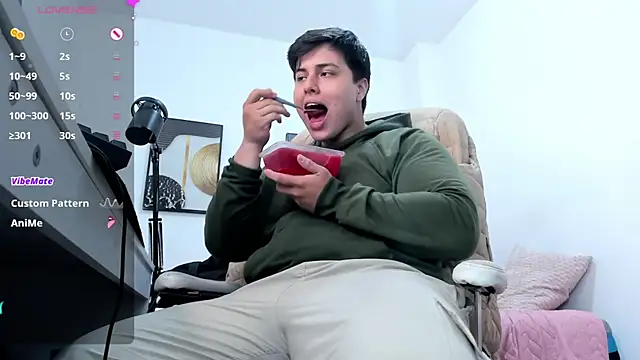 Thom Ohtani online show from 10/19/25, 01:39