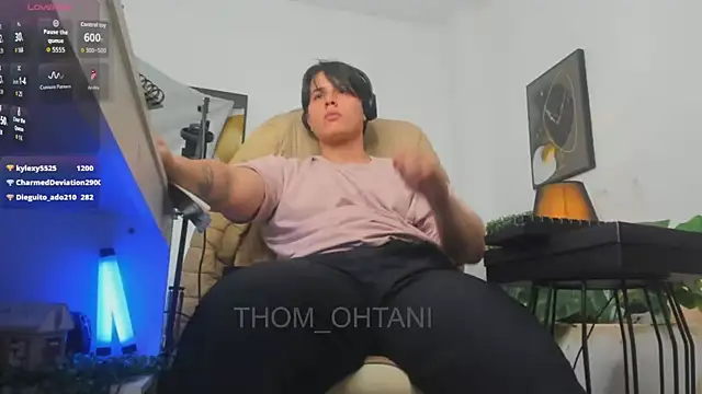 Snapshot of Thom_Ohtani chatting on 06/20/26, 06:38 Thom Ohtani online show from 06/20/26, 06:38