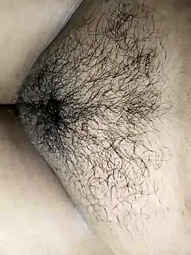 Snapshot of nikitacute23 chatting on 09/10/25, 04:51 nikitacute23 online show from 09/10/25, 04:51