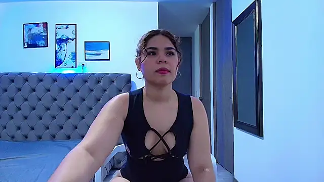 stellaallen24 online show from 01/27/25, 11:11