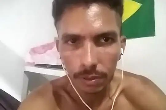 MagrinhoSaradoo online show from 02/17/25, 03:47