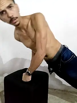 Snapshot of MagrinhoSaradoo chatting on 03/05/26, 10:44 MagrinhoSaradoo online show from 03/05/26, 10:44