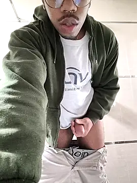 Snapshot of THEGOATHL chatting on 10/02/25, 03:08 THEGOATHL online show from 10/02/25, 03:08