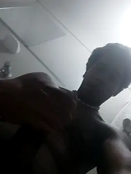 Snapshot of THEGOATHL chatting on 04/24/26, 04:15 THEGOATHL online show from 04/24/26, 04:15