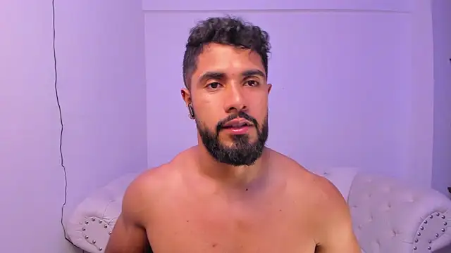 Santiago huntt online show from 12/17/24, 12:45