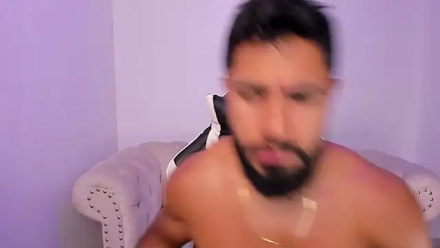 Santiago huntt online show from 02/10/26, 07:40