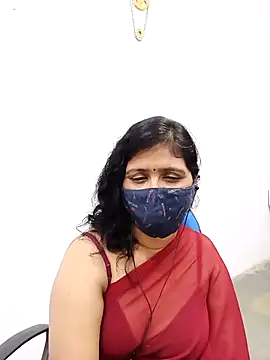 Snapshot of Lucky-Deepthi chatting on 02/26/25, 08:54 Lucky-Deepthi online show from 02/26/25, 08:54