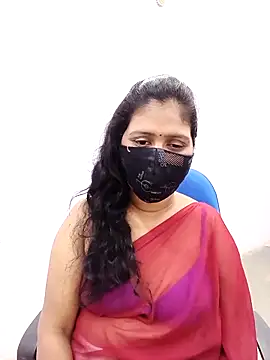 Snapshot of Lucky-Deepthi chatting on 02/27/25, 05:26 Lucky-Deepthi online show from 02/27/25, 05:26